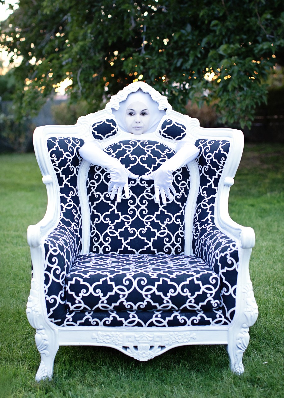 BLACK AND WHITE LIVING CHAIR