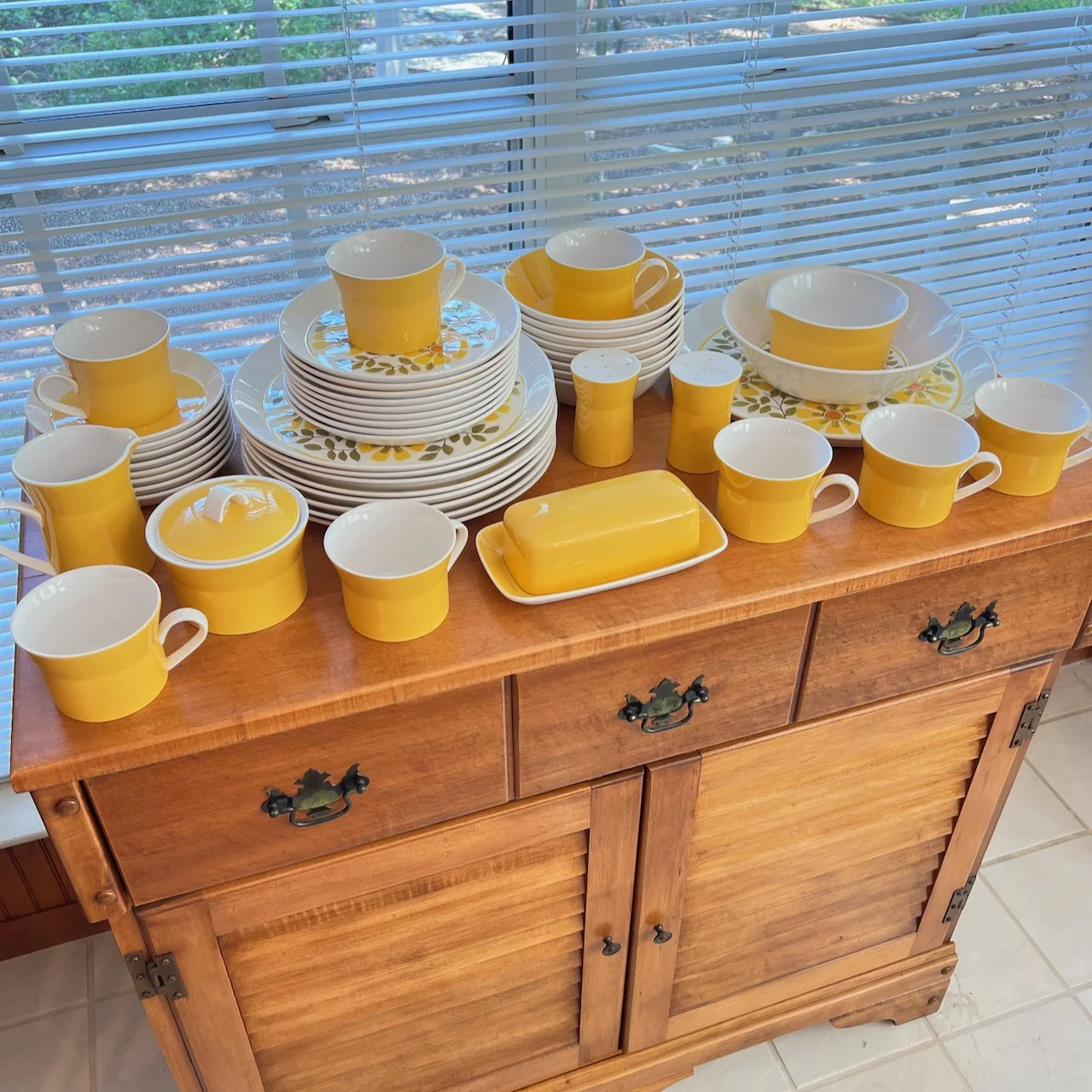 Gruy Sale - 50 of 121.jpeg