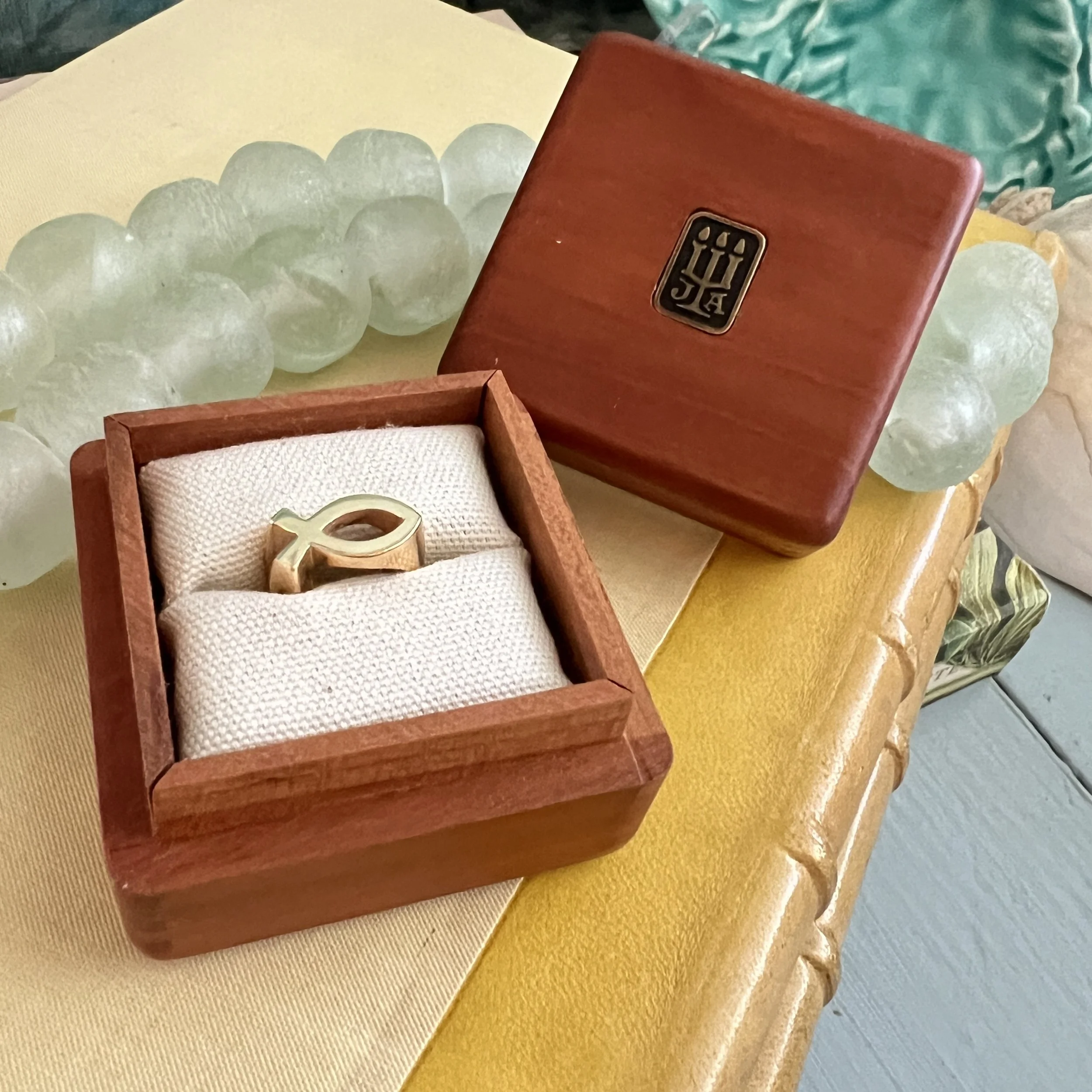 stashestates-james-avery-ring-1.jpeg