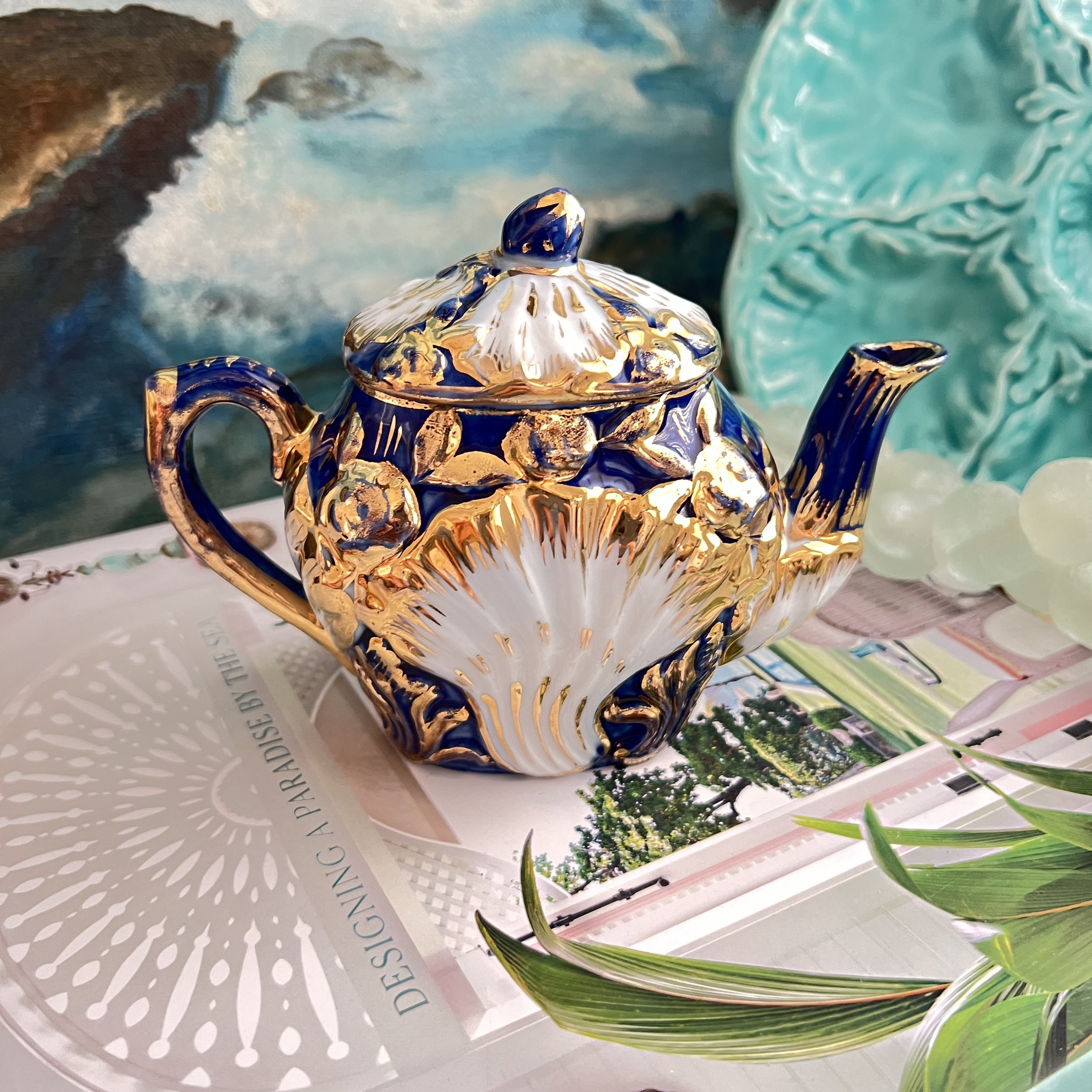 stashestates-blue-teapot-1.2.jpeg
