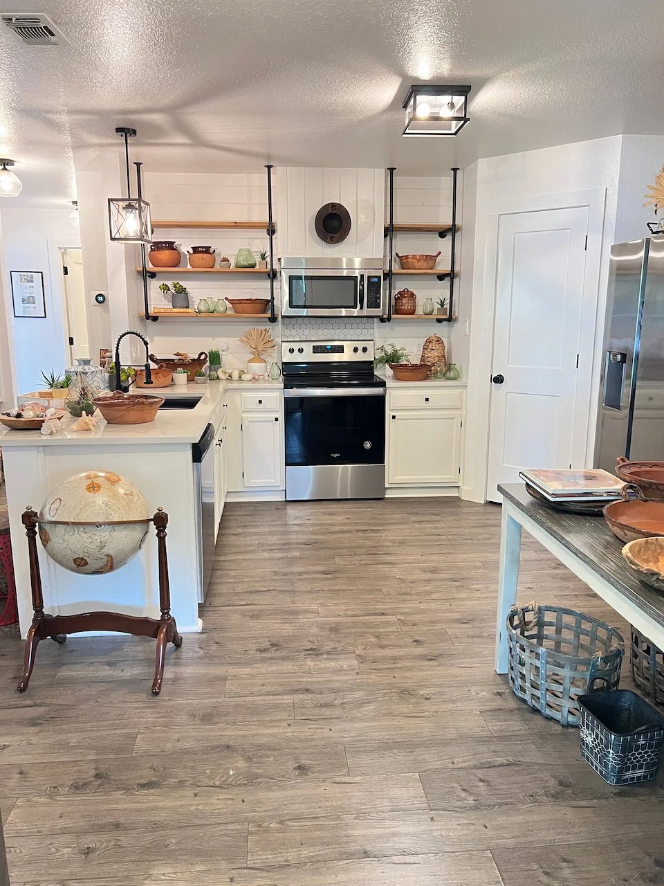 Litovsky Sale - 6 of 80.jpeg