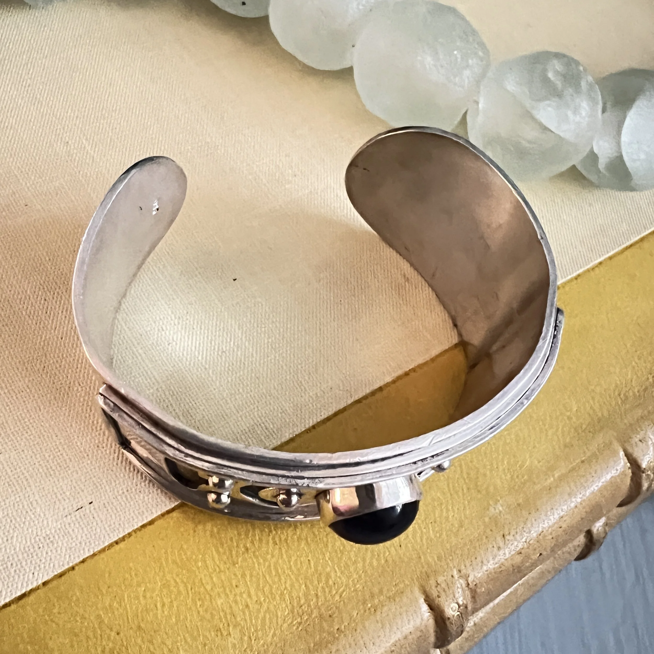 stashestates-silver-cuff-14.jpeg