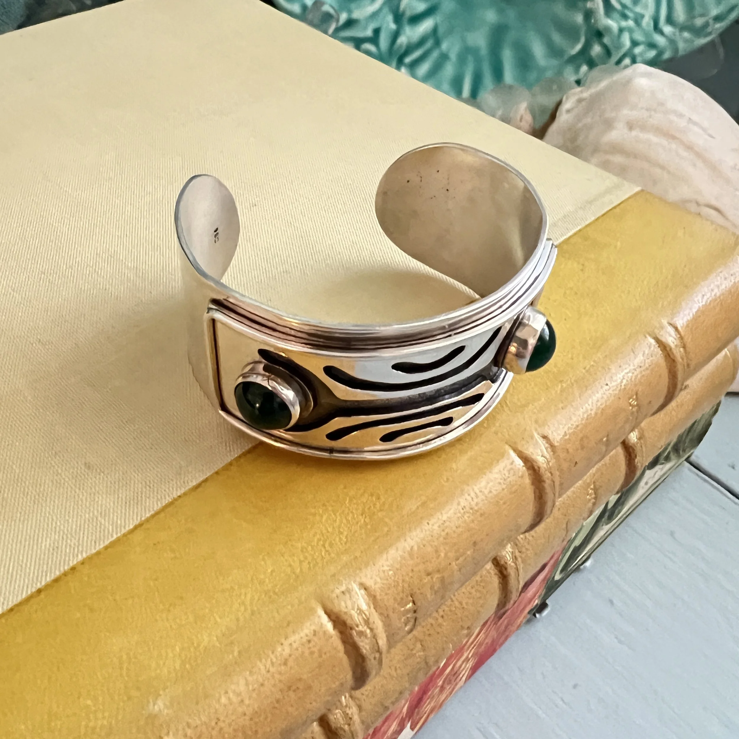 stashestates-silver-cuff-7.jpeg