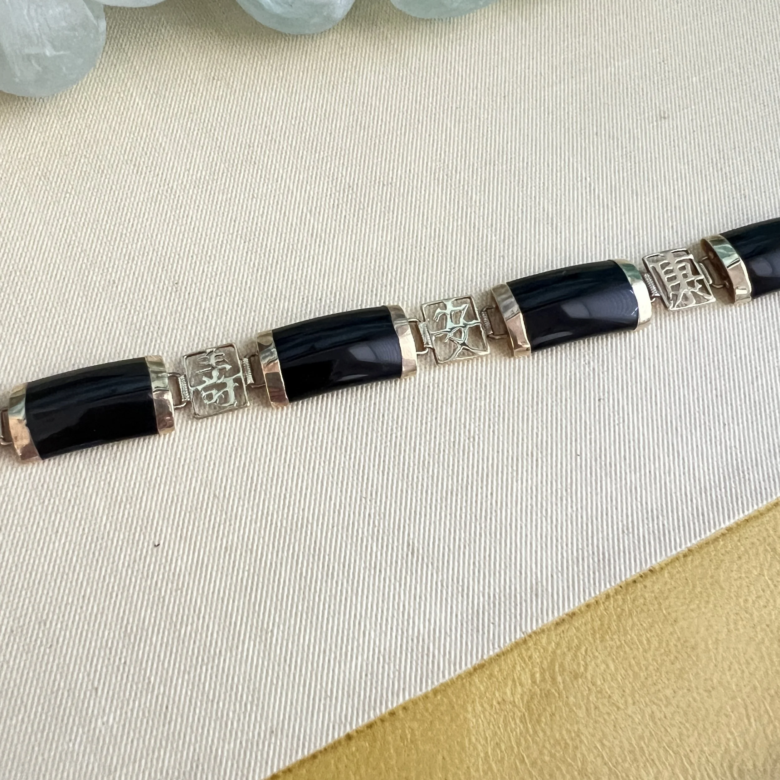 stashestates-asian-bracelet-14.jpeg