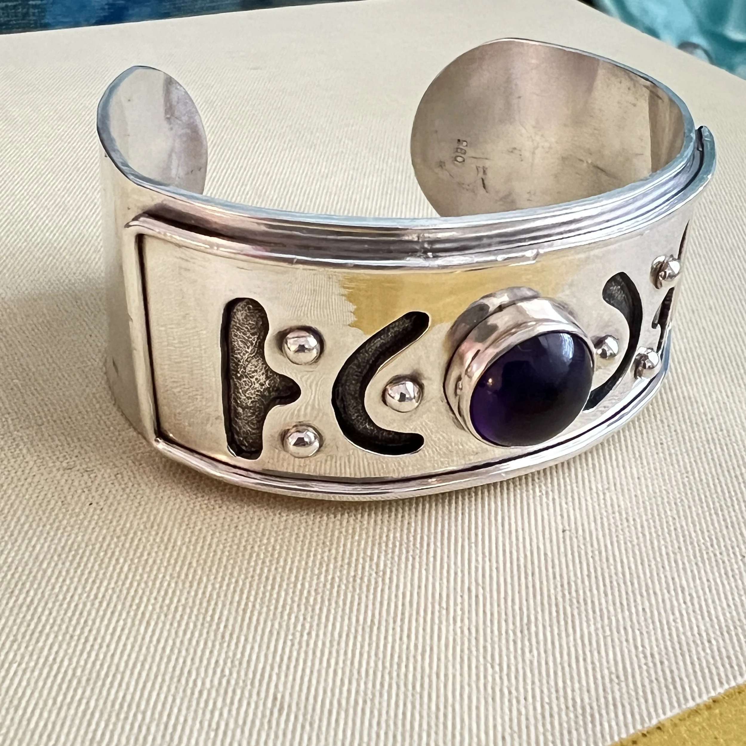 stashestates-silver-cuff-11.jpeg