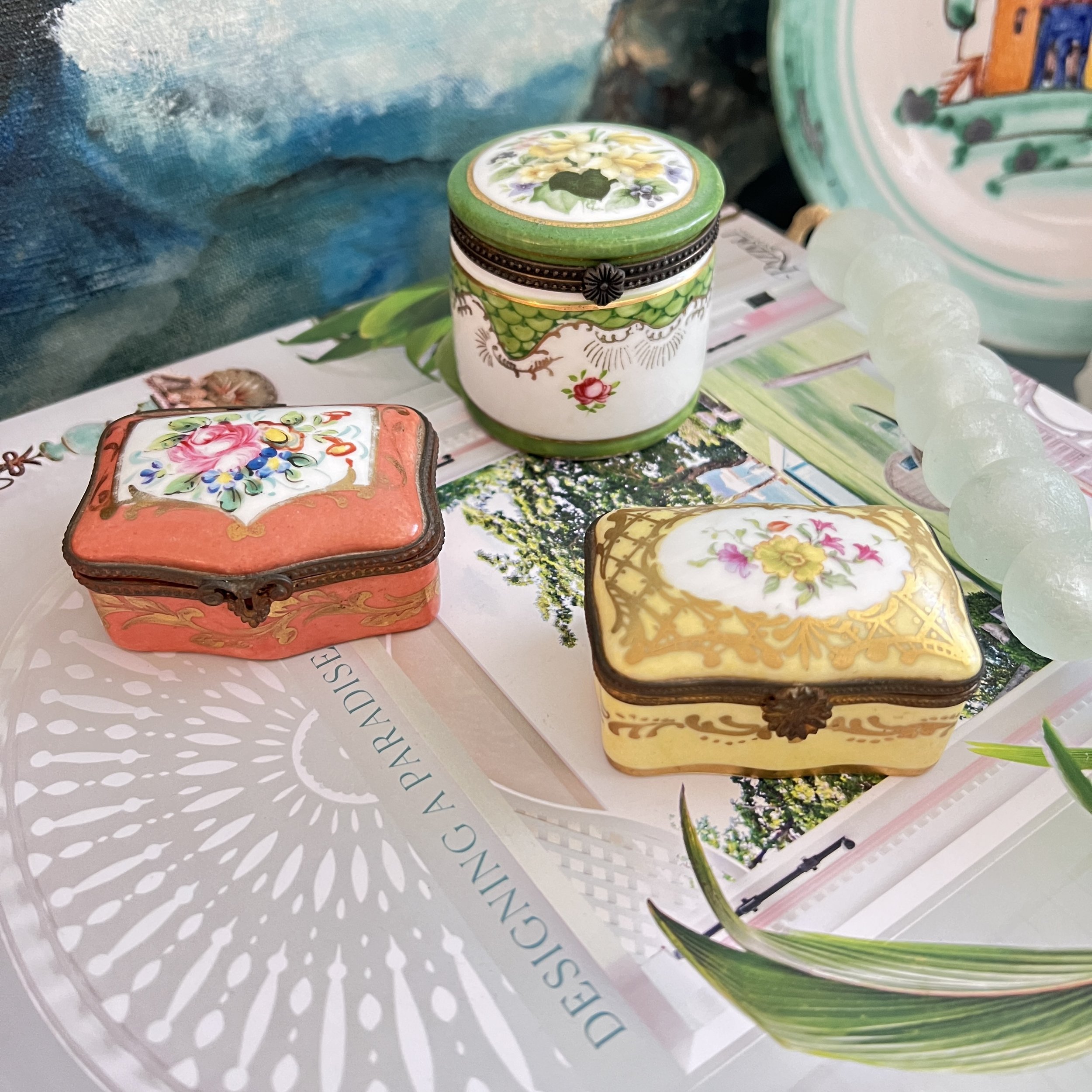 stashestates-porcelain-boxes-1.jpeg