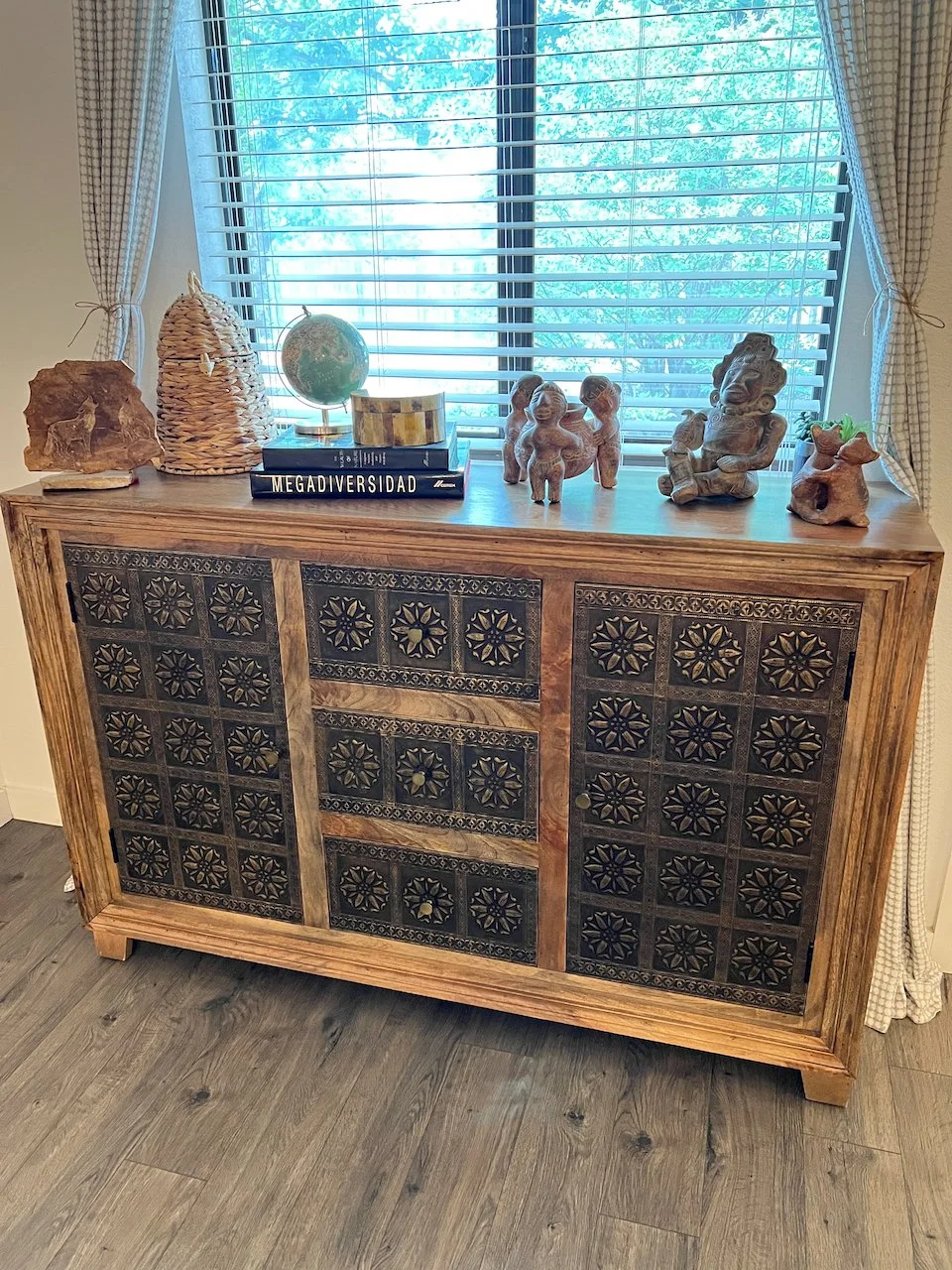 Litovsky Sale - 5 of 80.jpeg