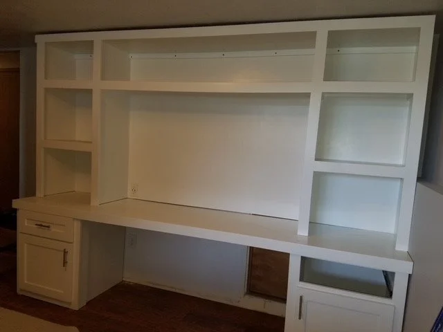 Built in Desk.jpg