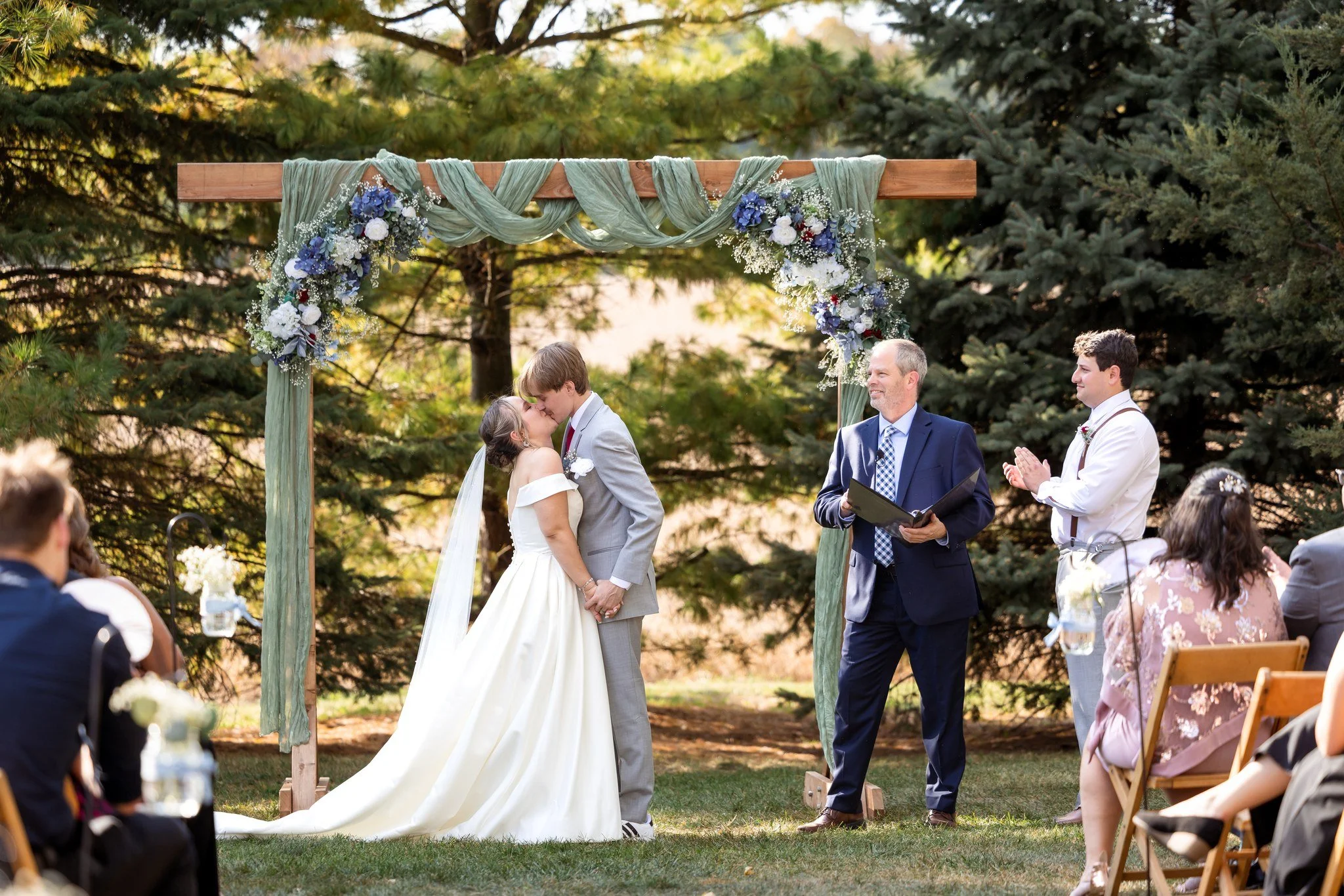 Grace &amp; Bryce 🤍 forever starts here: Country Coach House | Burlington, IL

📸 Kay Warner Photography

#GraceAndBryce
#CountryCoachHouse
#CountryCoachHouseWedding
#BurlingtonILWedding
#IllinoisWeddingVenue
#IllinoisWedding
#FallWedding
#OutdoorCe