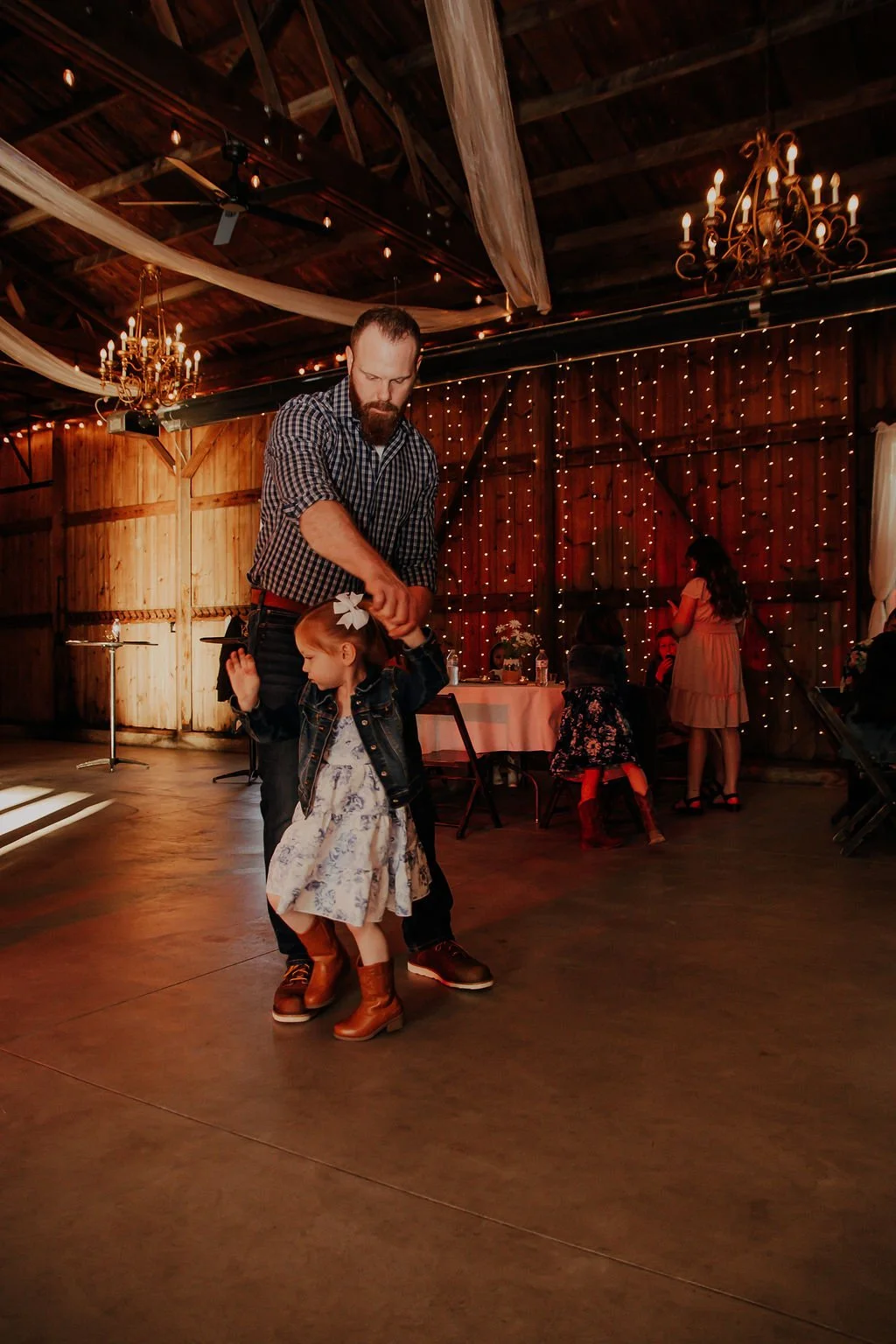 DaddyDaughterDance-220.jpg