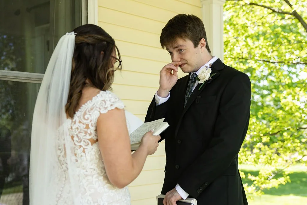 Couple at Country Coach House wedding venue in Burlington, IL 