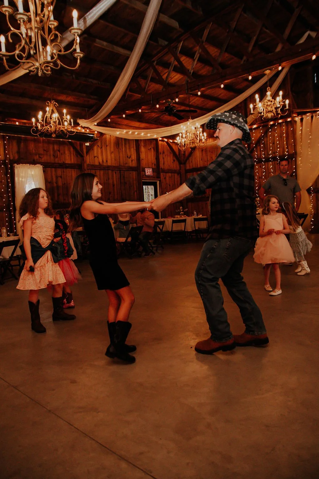 DaddyDaughterDance-223.jpg