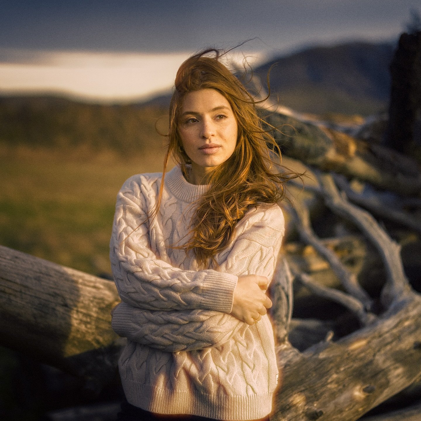 High Peak station putting on the goods! @helena_broughton for @swanndri_nz Winter 25 @highpeakstation @larraman @louisparkphoto #fashion #portrait_vision #landscapephotography