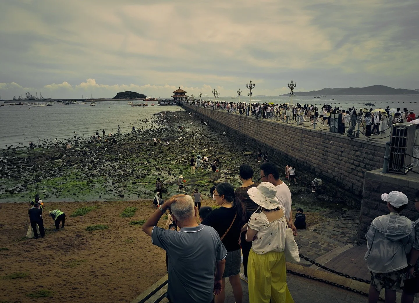 More Qingdao! Did I mention the beers festival! Shooting while drinking&hellip;