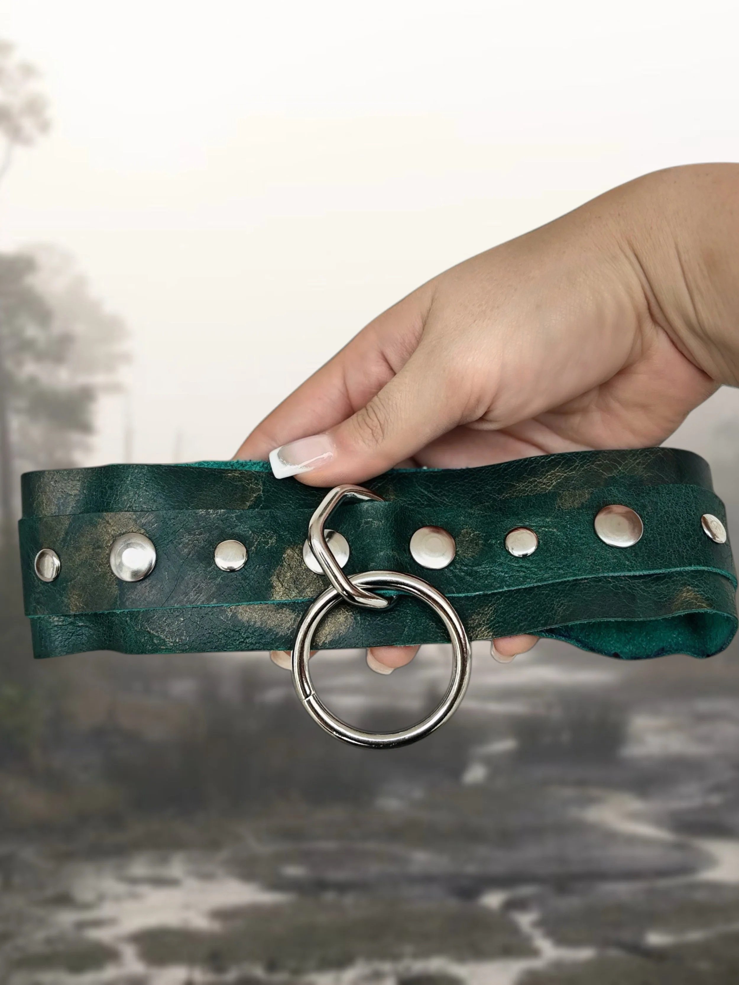 melmal's dark jade collar with O-ring