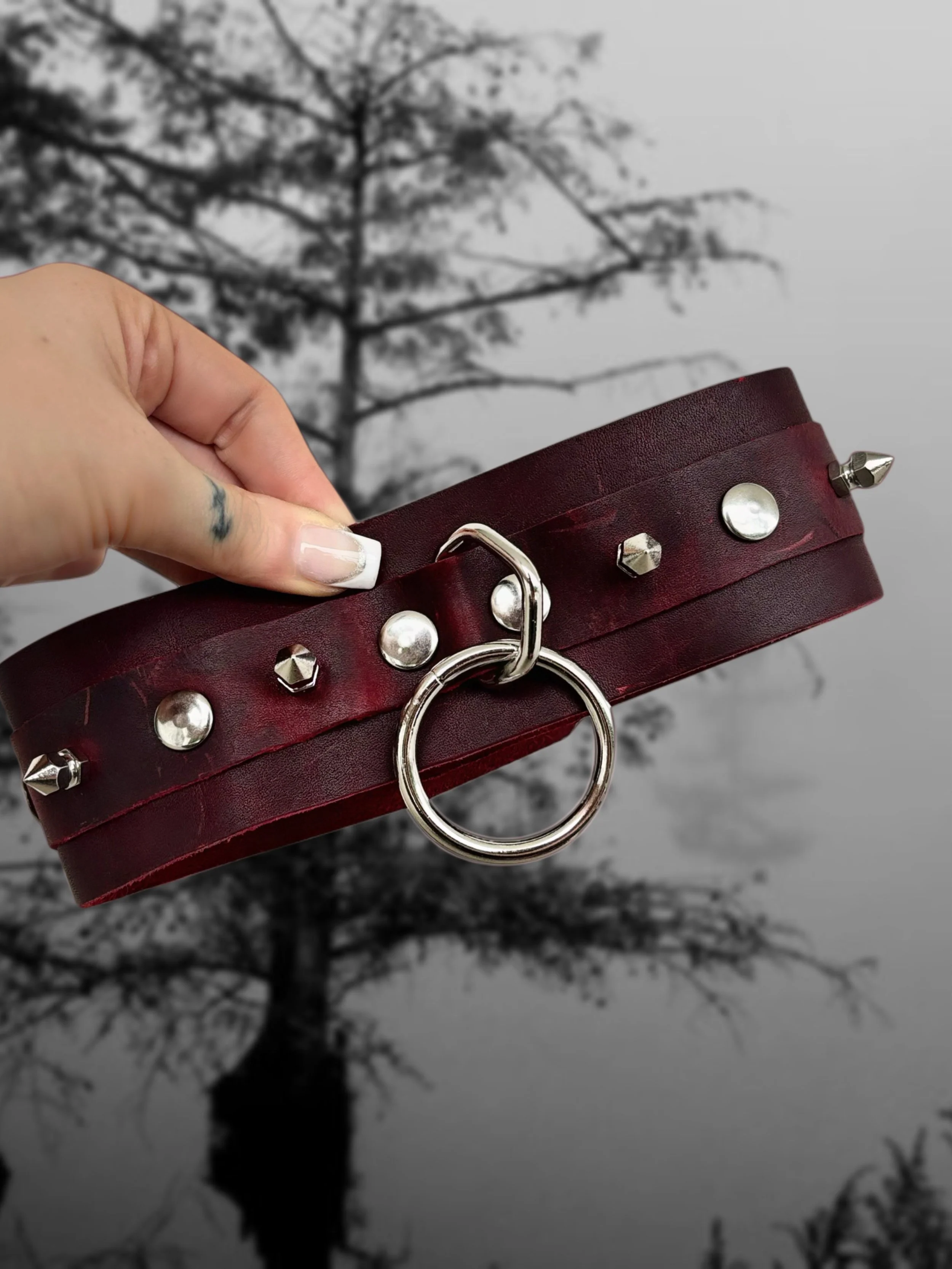 melmal's blood red spiked collar with O-ring