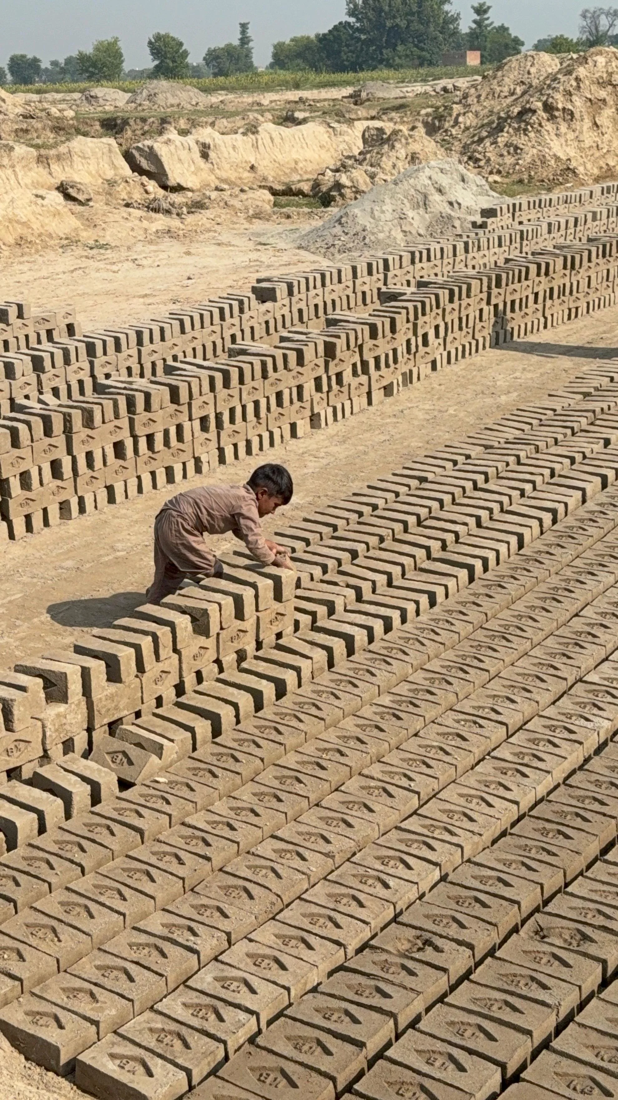 WhatsApp Image 2025-12-17 at 19.29.08 (3).jpeg