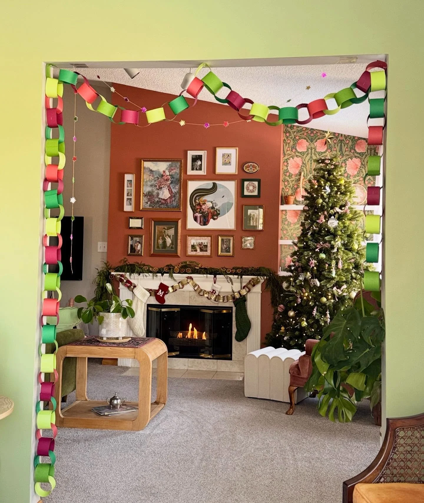 Happy holidays to you and yours ⭐️🎄🫶🏼 Thanks for another year of beautiful branding and meaningful collaboration!

With Love,
Libby 💕