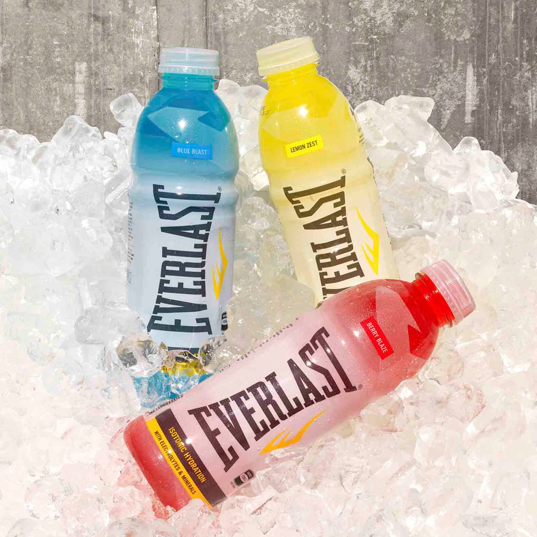 Everlast isotonic beverages on ice