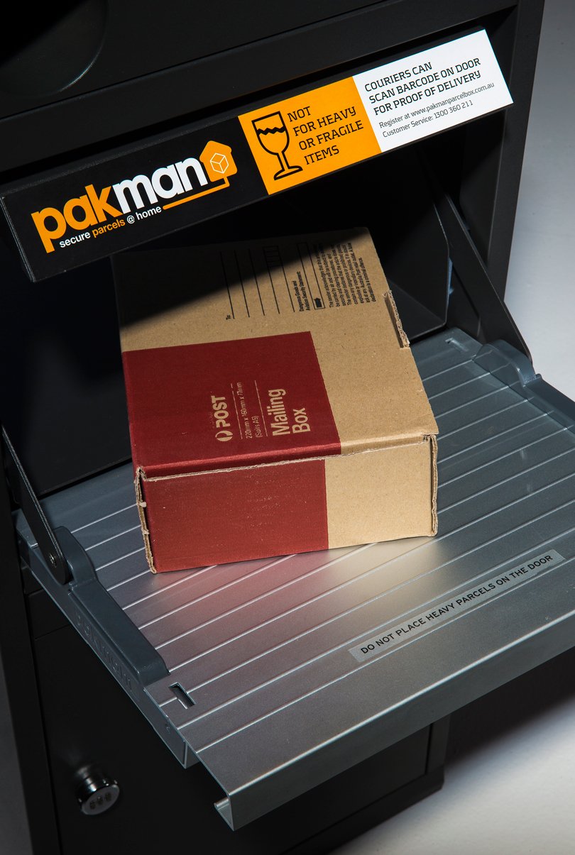 UNO©-Pakman-Parcel-Box-Product-Design-03.jpg