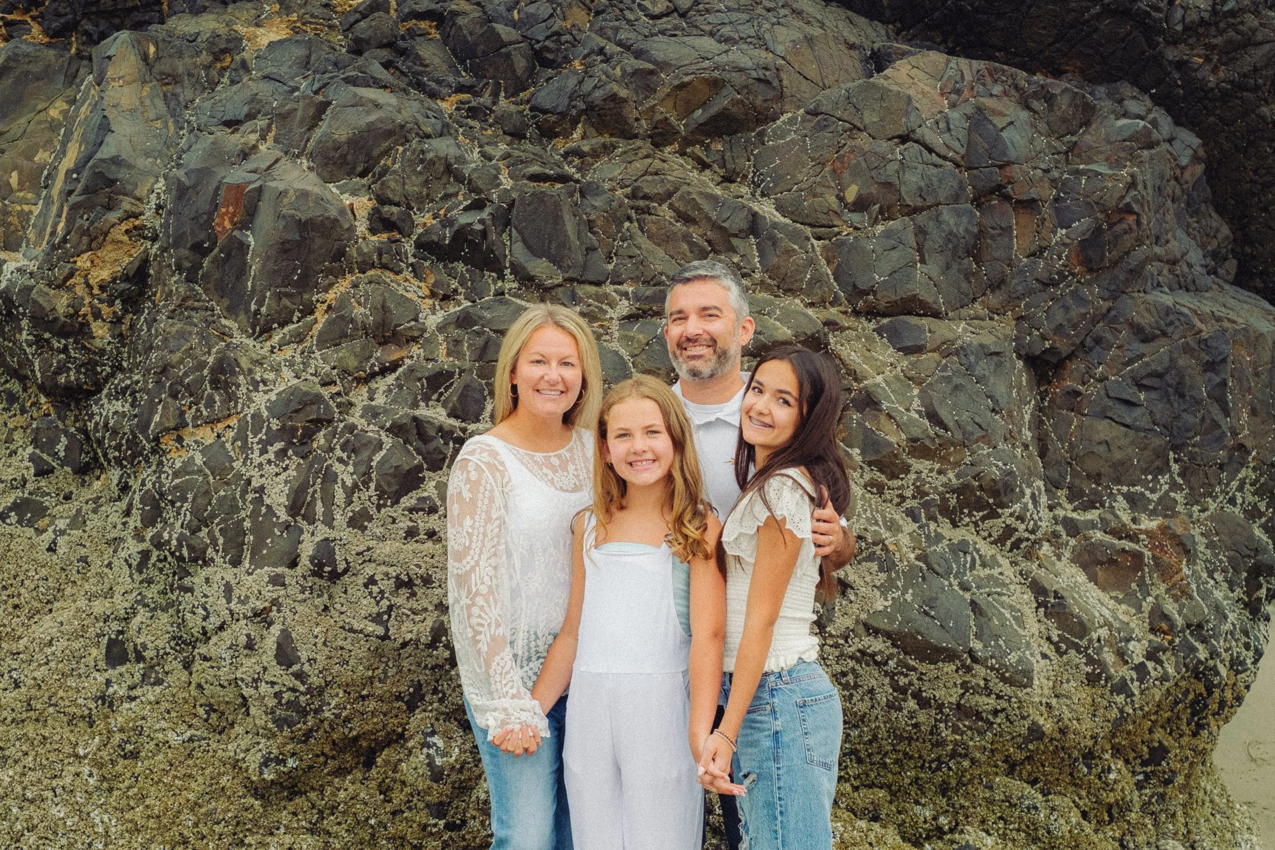 natural lit family portrait on the oregon coast when its foggy