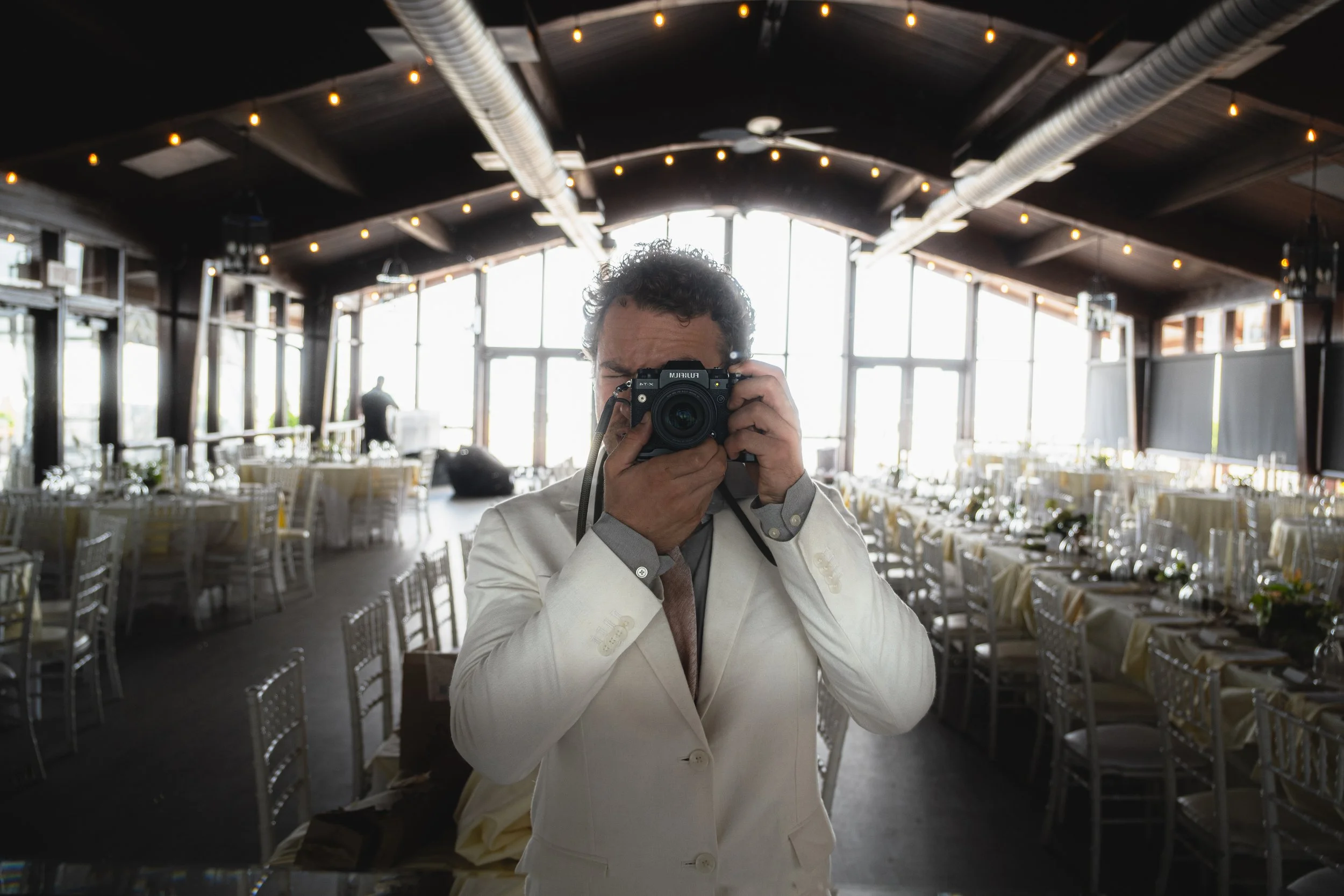 Wedding photographer in Beautiful Venue
