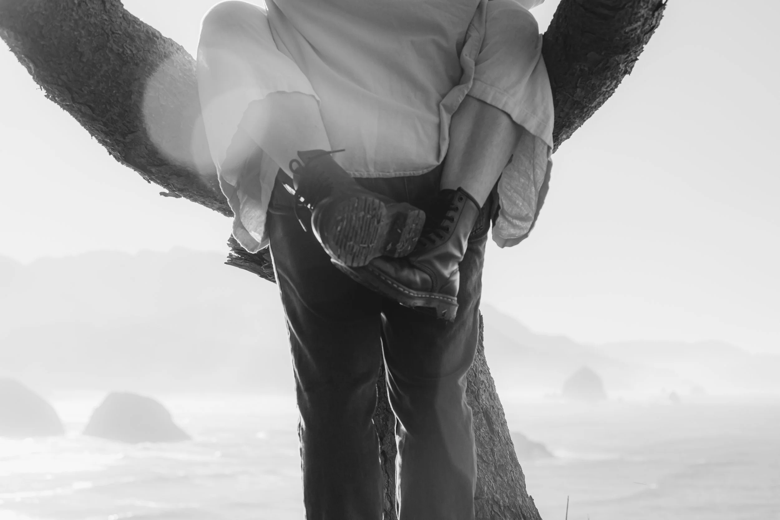 Escape to the coast and exchange vows by the sea. Intimate, stress-free elopements with breathtaking ocean backdrops.