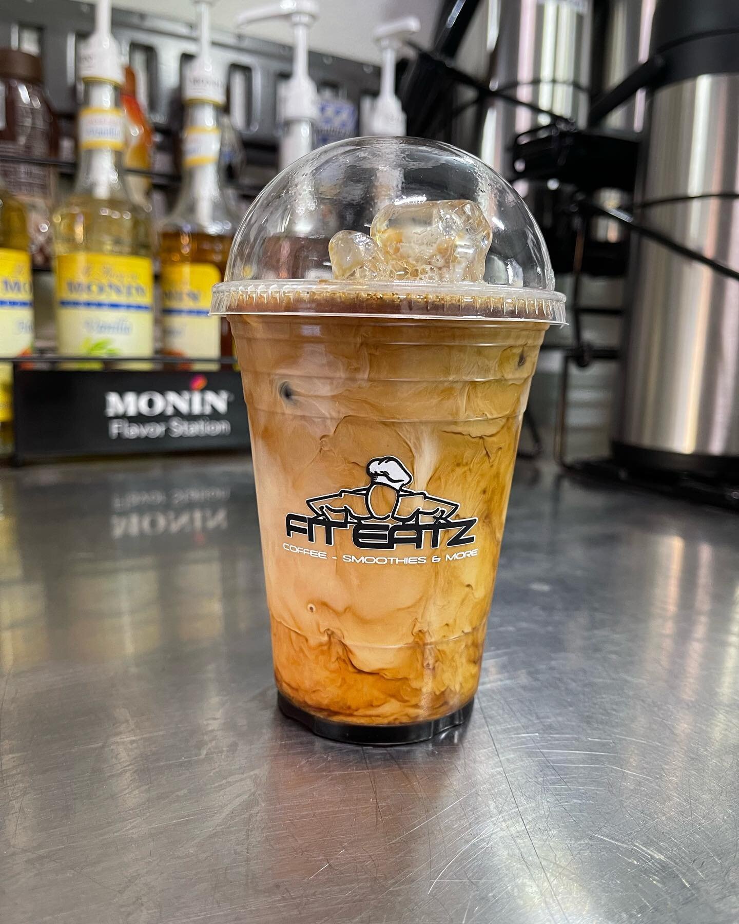 How does our Nitro Cold Brew look?! Come out tomorrow 4/6/23 @ 11:30-1:30pm in front of the gym 2900 Hampton Highway Yorktown VA! Next week it looks like we will be down town NN for breakfast! Daily! #nitrocoldbrew #healthymeals #solarpowered #solarp