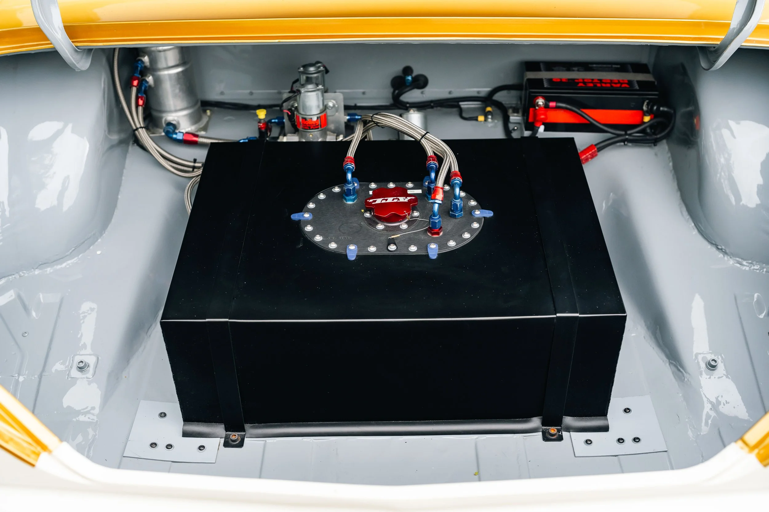 Studebaker Lark Daytona – fuel cell detail, race prepared safety fuel system