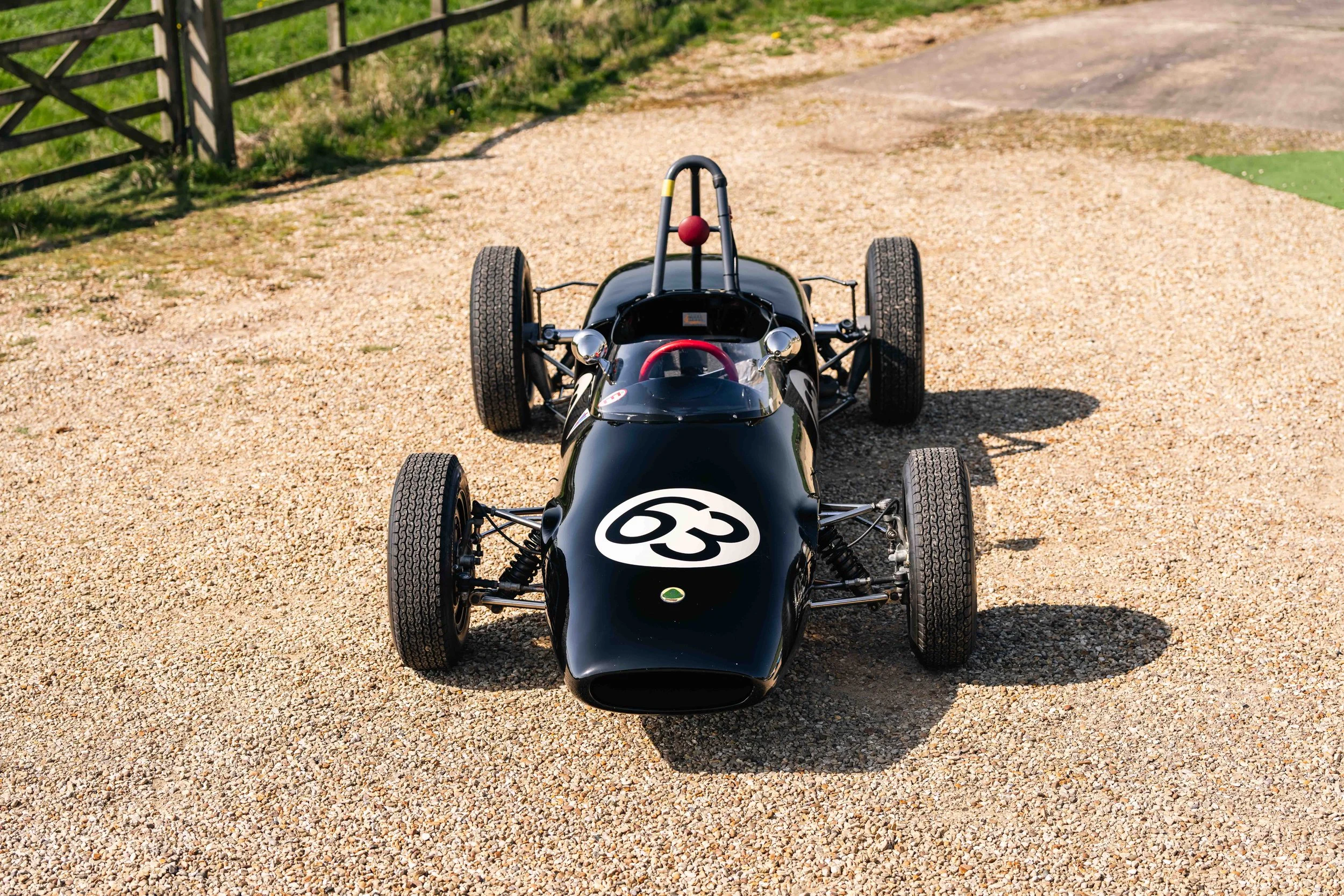 Lotus 20 Formula Junior – front elevation, chassis 20-J-905, black livery, nose and front suspension detail