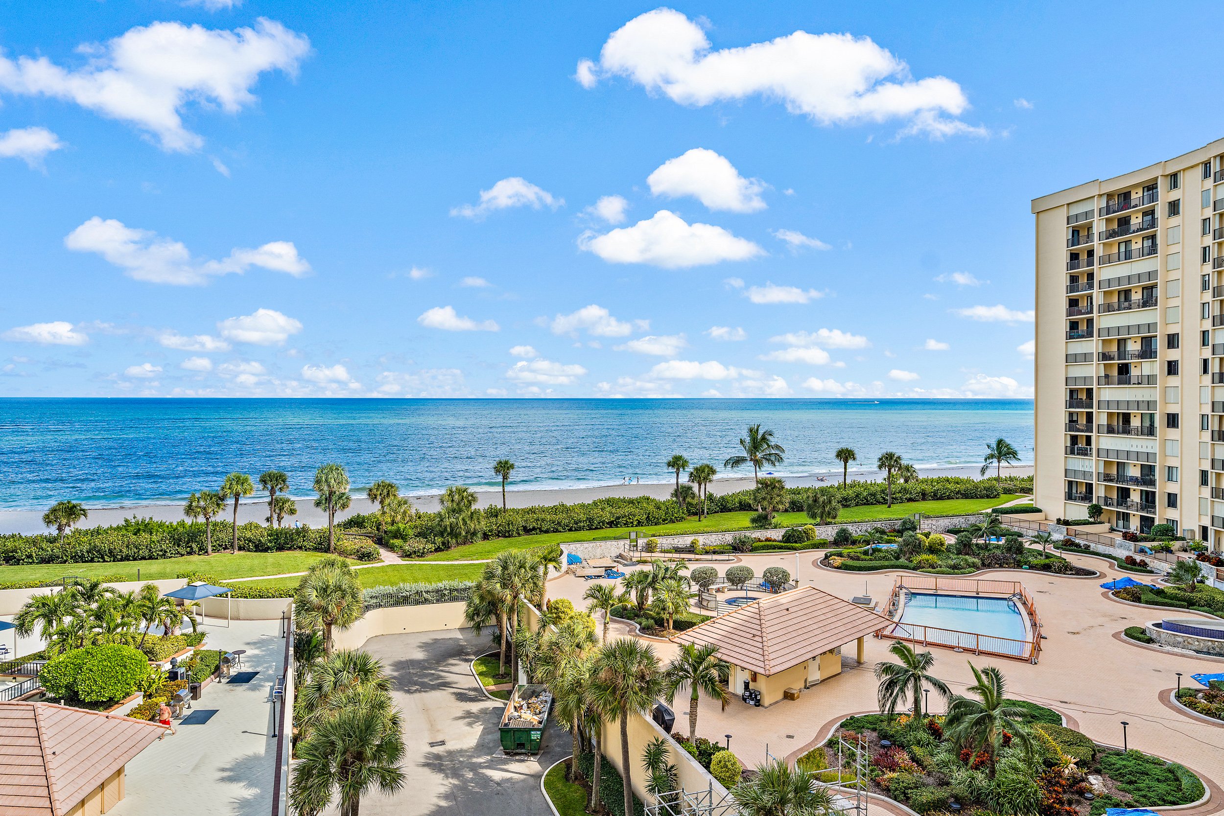 Share This Amazing Ocean View From the Balcony With Your Friends and Family