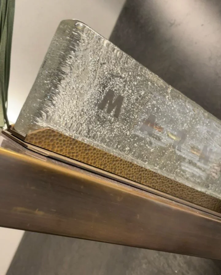 Glass and Metal details @bergdorfs 👌 #fixturedesign #retaildesign
