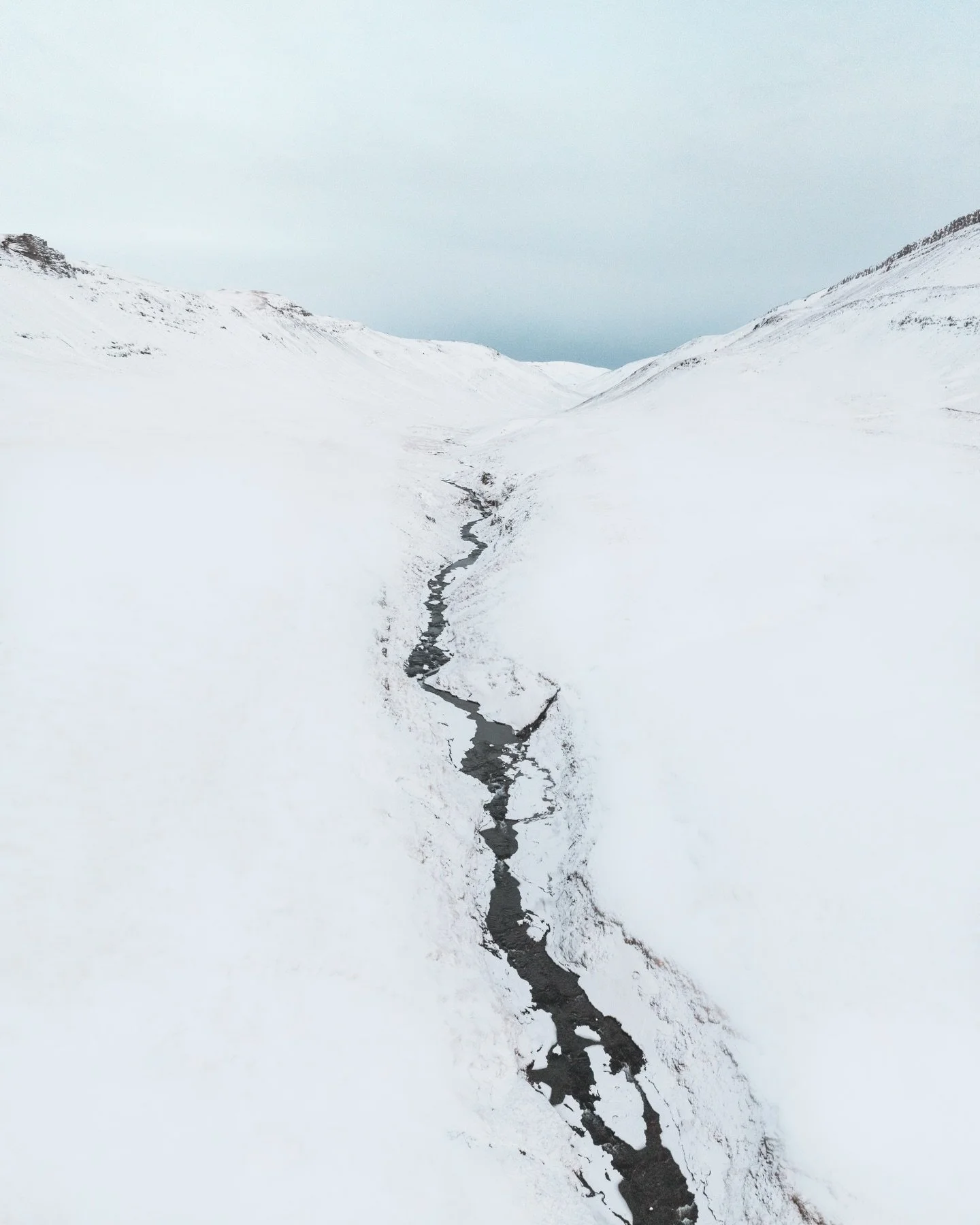 It's around this time that I start to really miss Iceland. I start thinking about all the snow and the first time I saw the northern lights. I start daydreaming about exploring the ice caves again. For me, winter is when Iceland really shines. Her tr