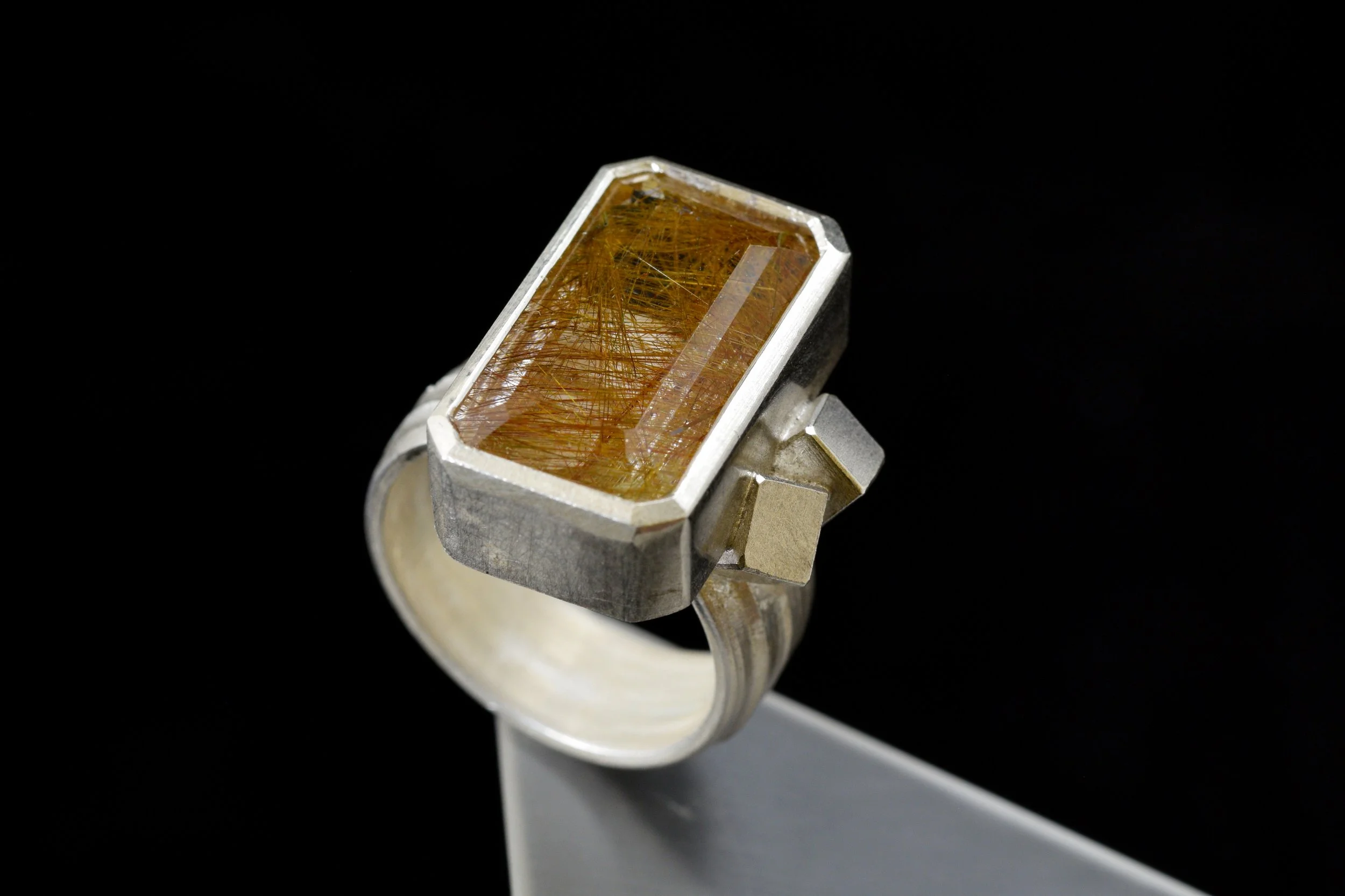 8Sept26 Rutile2.JPG