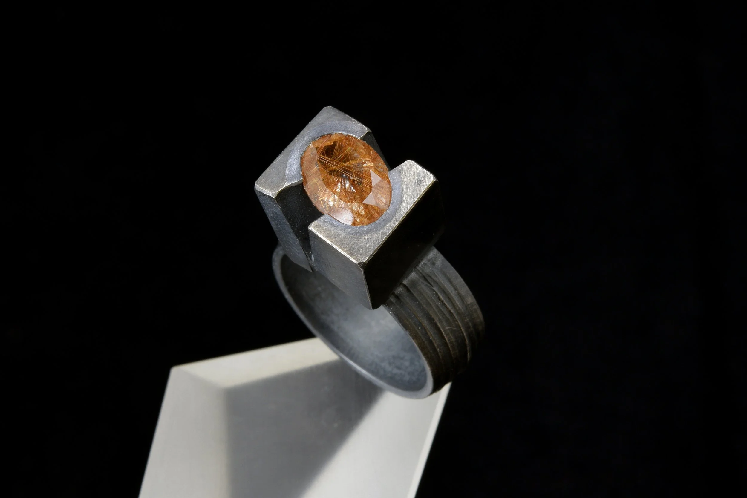 8Sept26 Split Rutile2.JPG
