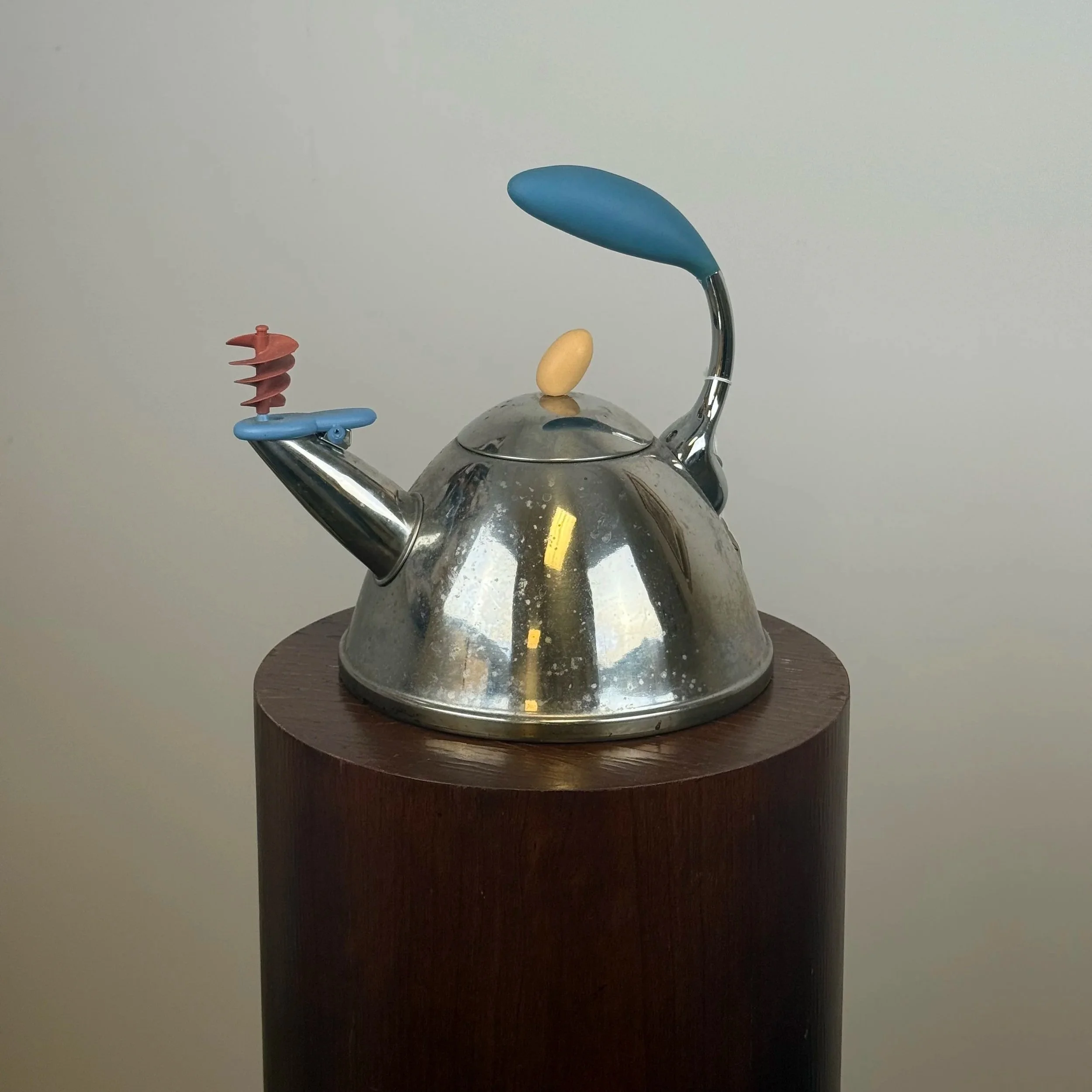 Graves Teapot