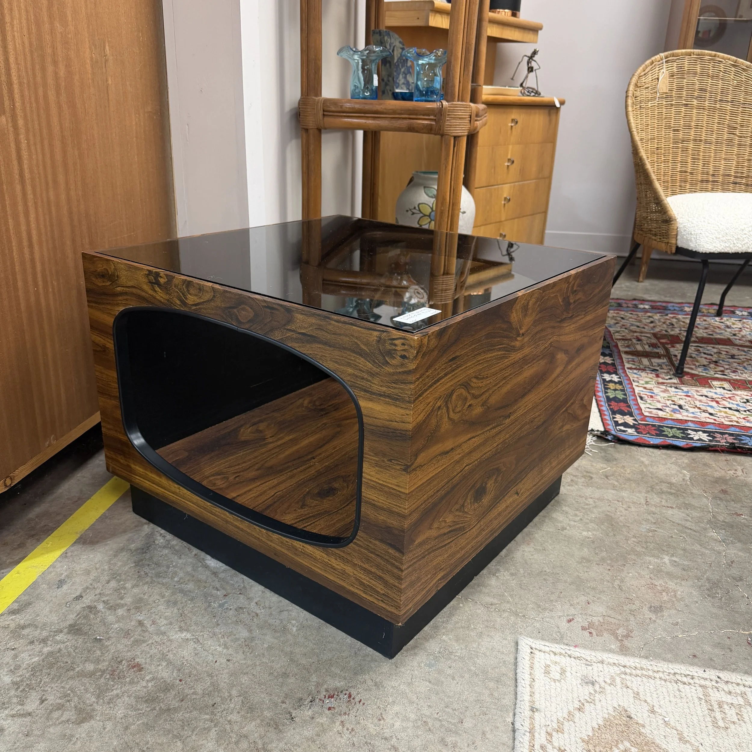 Vintage Lane Mid-Century Side Table