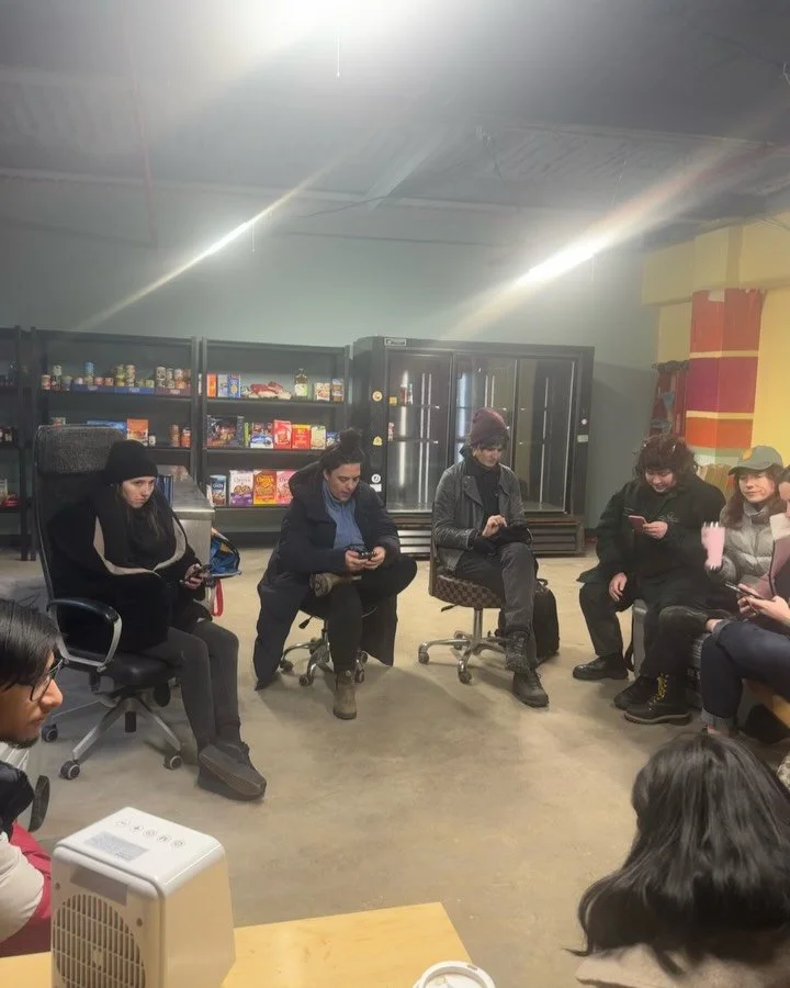 Another great orientation on the books! we&rsquo;ve just met our incoming team of Fridge Volunteers. We&rsquo;re blown away by the care and interest surrounding the People&rsquo;s Fridge &mdash; thank you!!! 

As for the warehouse, we&rsquo;re almost