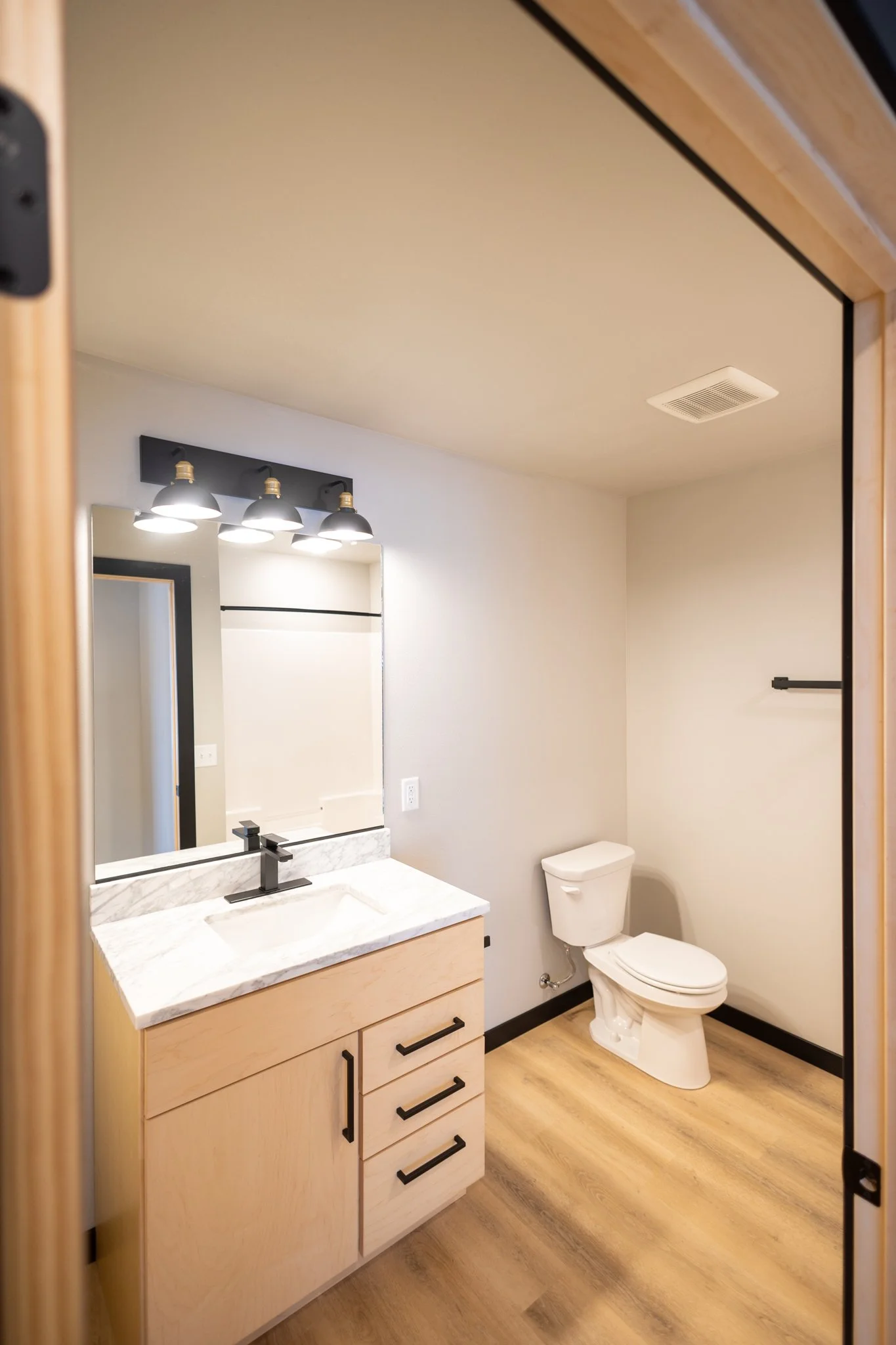 Azure Upscale Apartments Eau Claire
