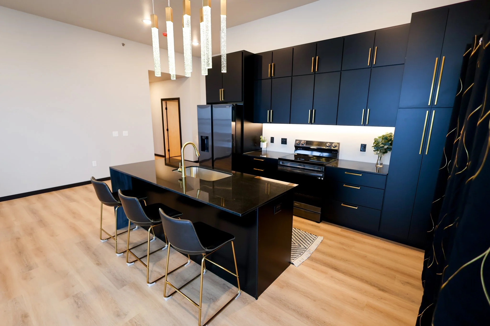 Azure Upscale Apartments Eau Claire
