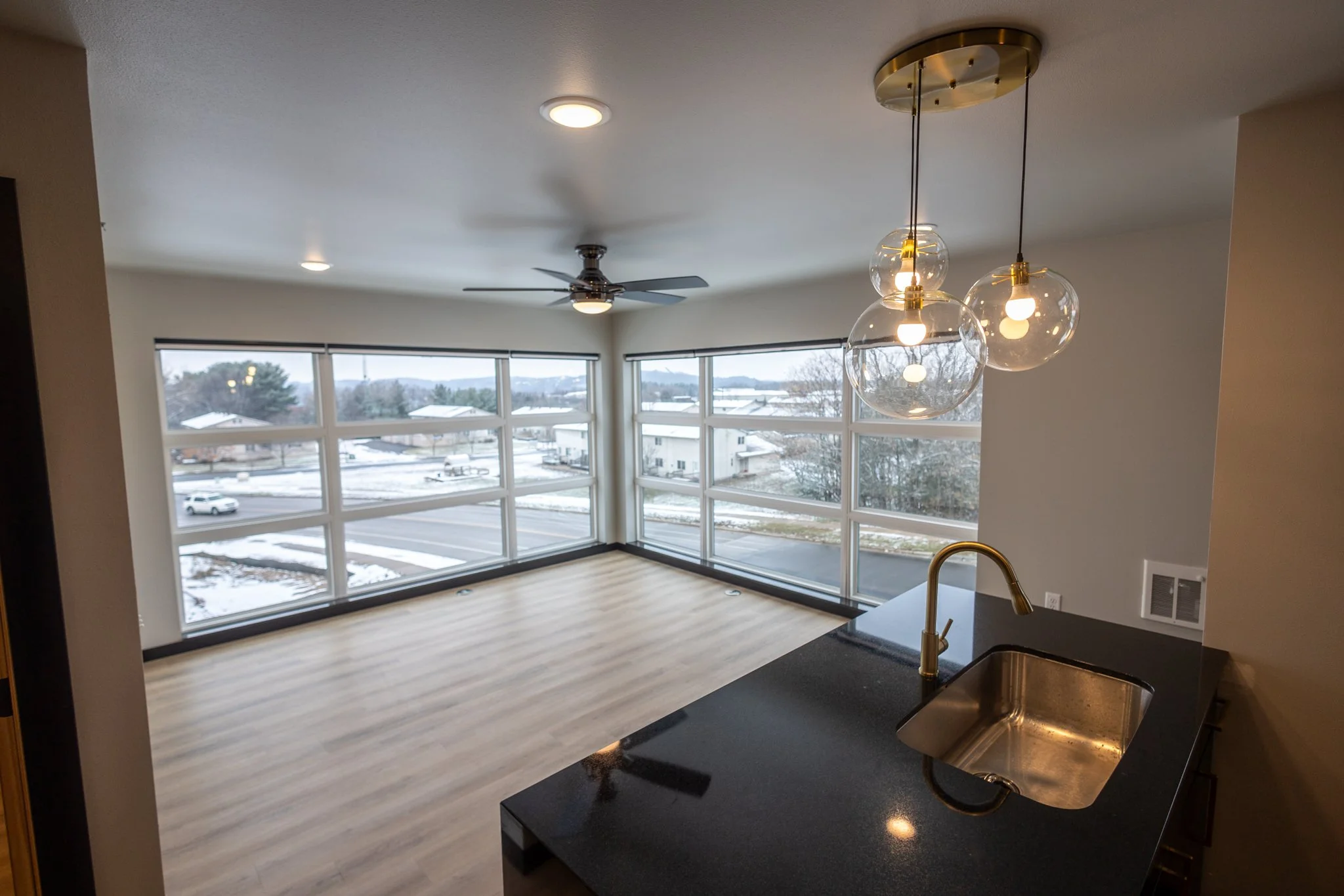 Azure Upscale Apartments Eau Claire