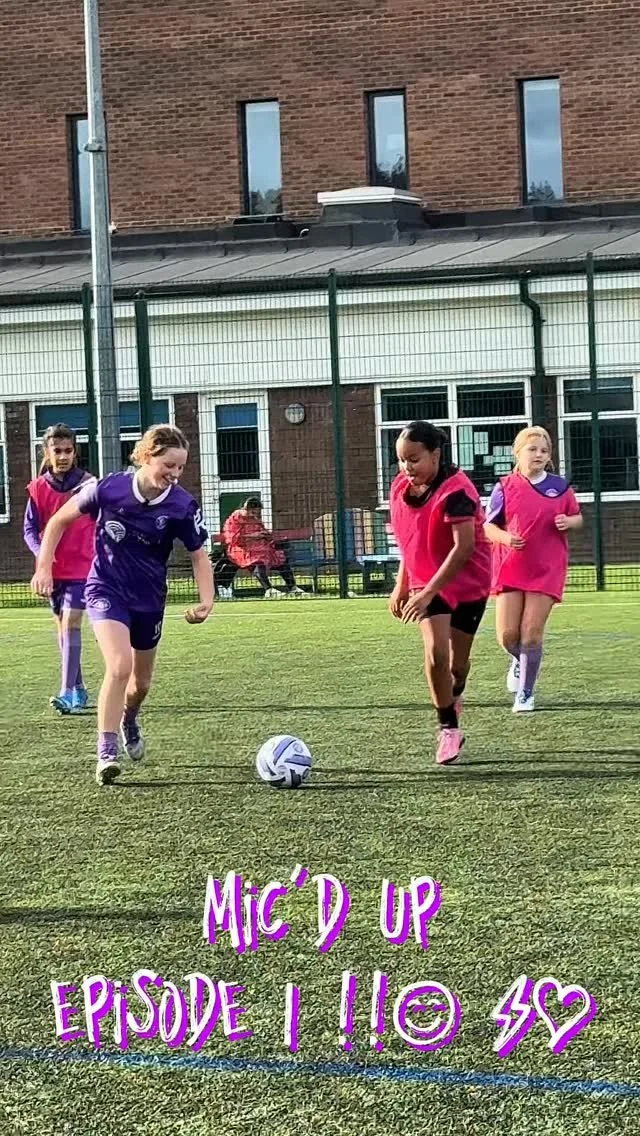 MIC’D up! Episode 1!!
Are we making content or playing football?? who knowsโฝ๏ธ๐ค๐๐ฃ๏ธ