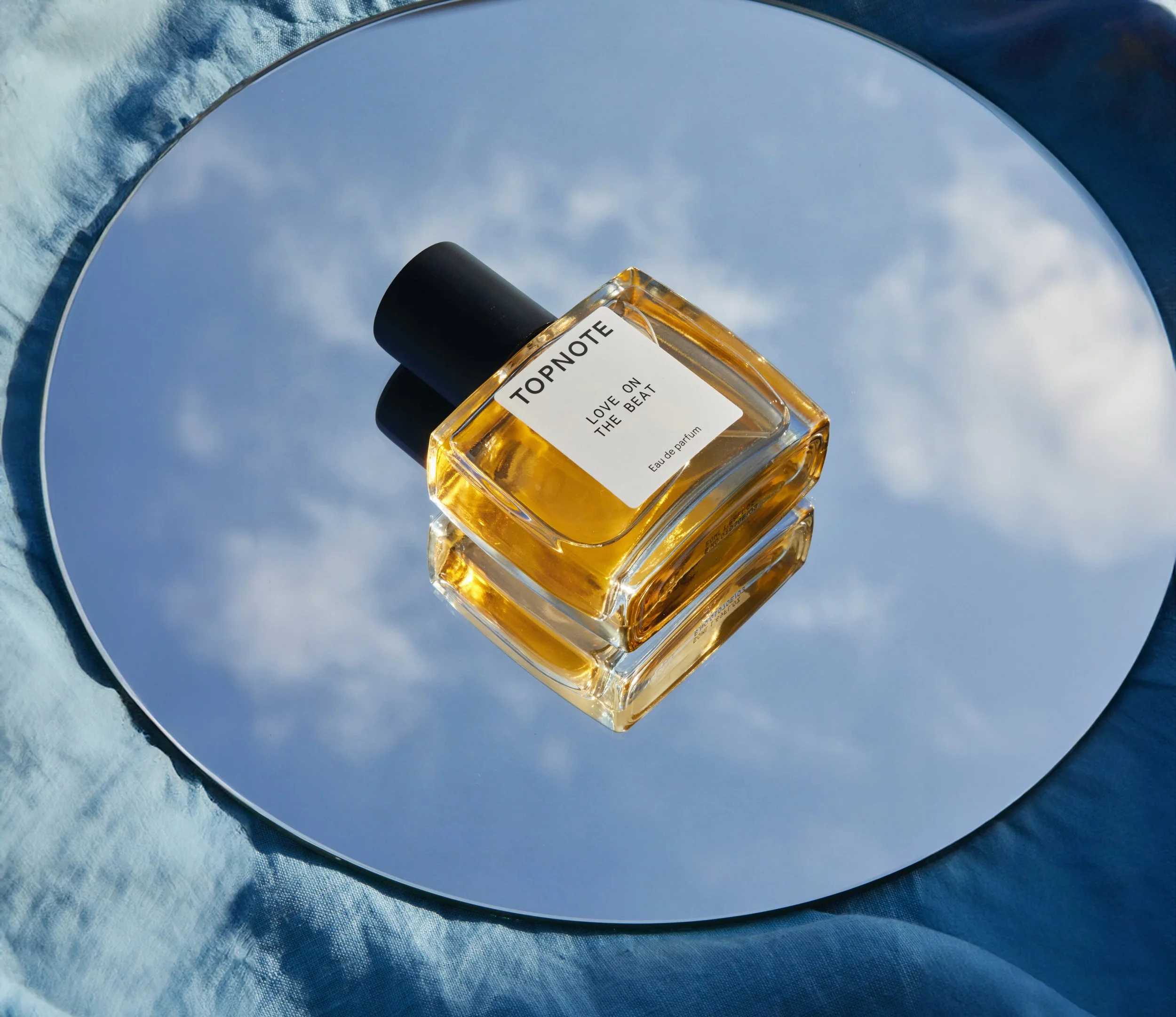 Logo and label design for a perfume