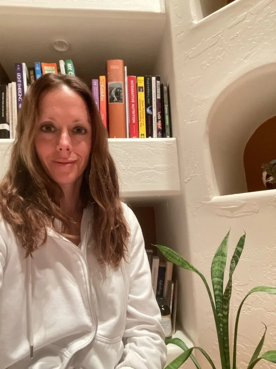 Unmanic Monday: Emotional Processing vs Emotional Experience - Navigating the Holiday Season