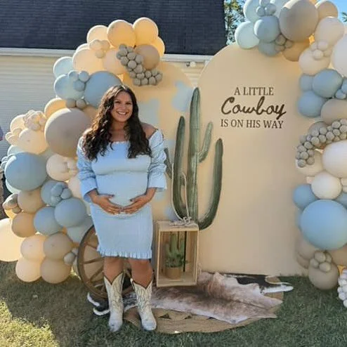 Gorgeous mom-to-be @vanessa_victoria96 baby shower in our Cassie Dress  in sky blue 🩵🩵