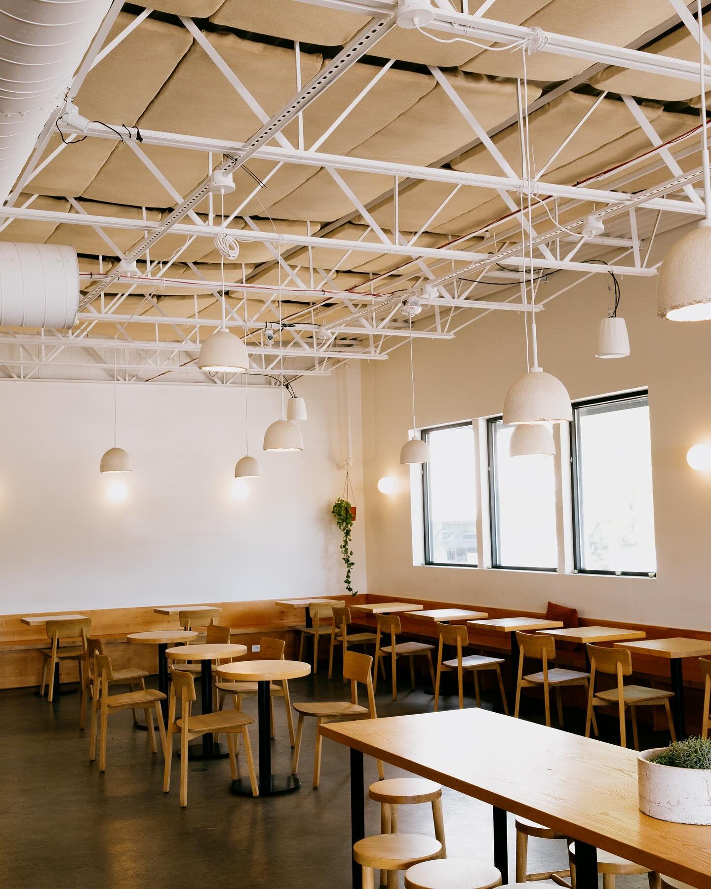 We&rsquo;re hiring at Other Lands!
Looking for kind, capable folks to join the team:

&bull; Bartender (part-time, nights/weekends)
&bull; Barista (full-time)
&bull; Kitchen crew (full-time + part-time)

If you care about hospitality, warm spaces, an