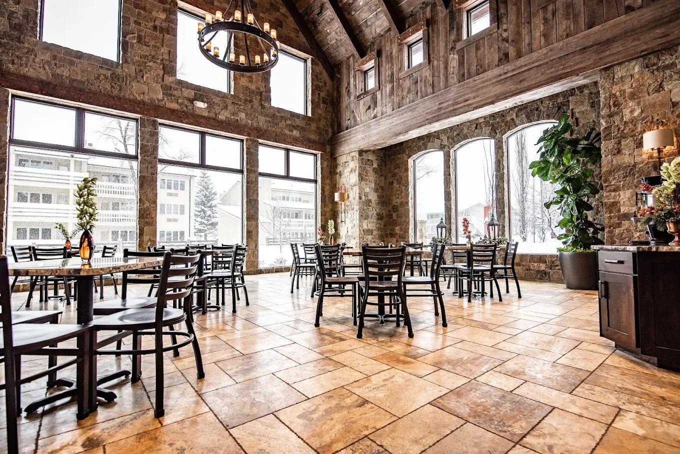 012821 - Elk Country Interior - FULL RESOLUTION-4440jpg.webp