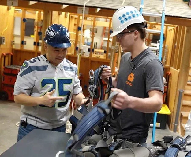 Dr. Gauyan Goes “Out and About” at SEATech Construction Program