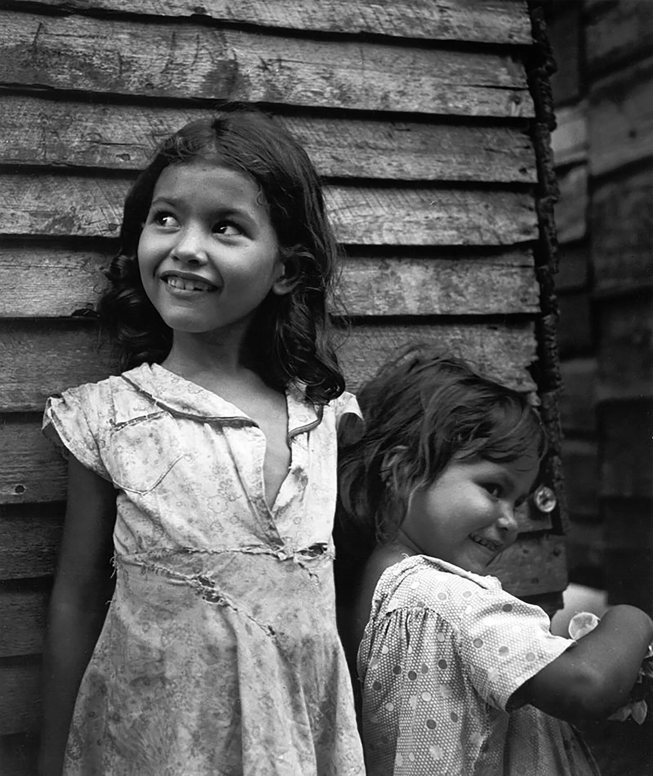 Historic photograph of children in Utuado, Puerto Rico dated January 1942.