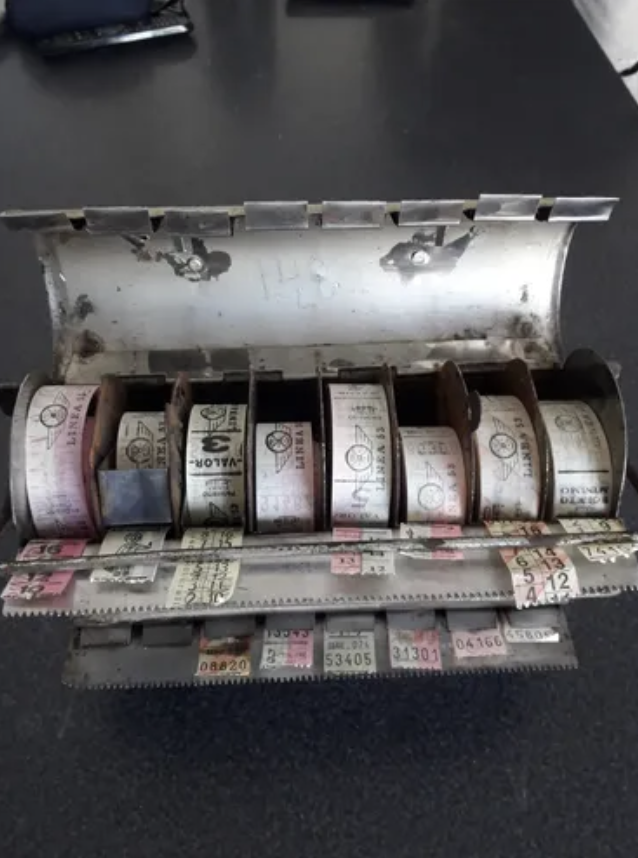 Old bus ticket machine — image credit: mercadolibre.com